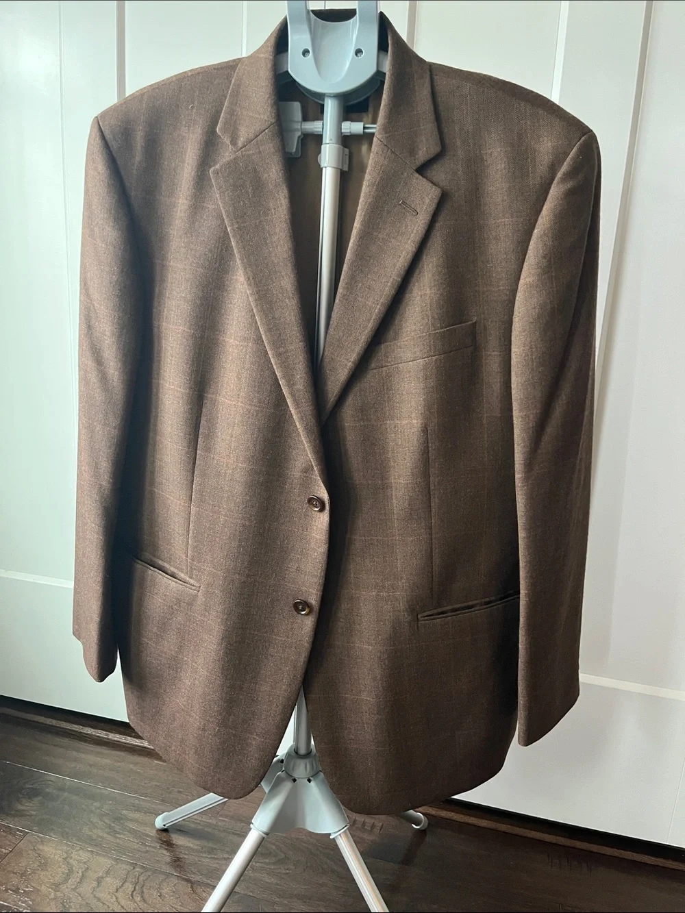 Nautica Brown Two-Button Wool Blend Sport Coat, very lightly used, dry cleaned.